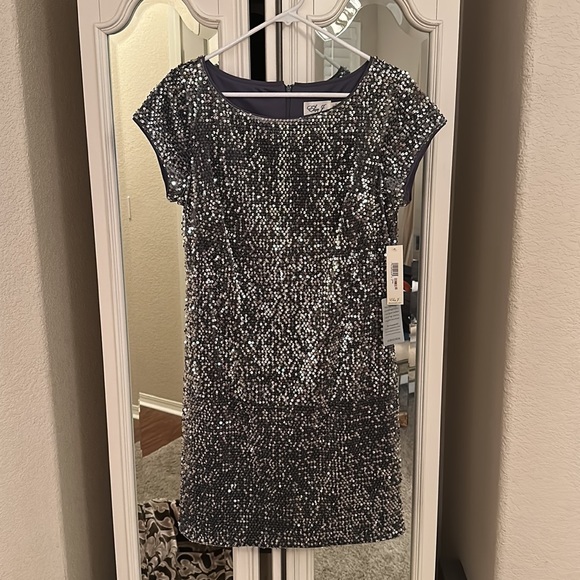 Eliza J Sequin Velvet Dress - Picture 8 of 10